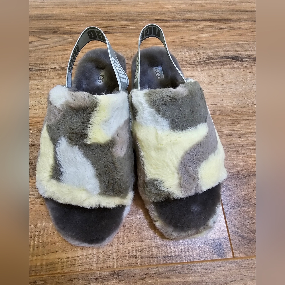 UGG Fluff Yeah Camopop Slide, size US 9 - Picture 2 of 9